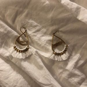 NWOT Stella & Dot Roman Chandeliers Earrings